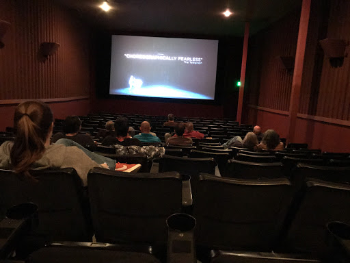 Movie Theater «Landmark CREST Theatre», reviews and photos, 16505 5th Ave NE, Shoreline, WA 98155, USA