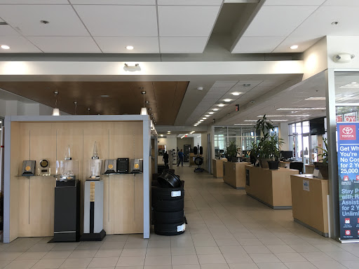Toyota Dealer «Ron Tonkin Toyota», reviews and photos, 750 SE 122nd Ave, Portland, OR 97233, USA