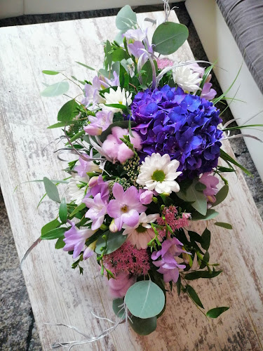 Hozzászólások és értékelések az Deja Virág Virágküldés egész Pest megyében-ról