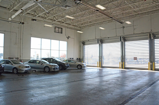 Toyota Dealer «Elgin Toyota», reviews and photos, 1600 W Lake St, Streamwood, IL 60107, USA