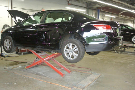 Auto Repair Shop «Fairway Collision & Auto Center», reviews and photos, 125 County Rd F E E, Vadnais Heights, MN 55127, USA