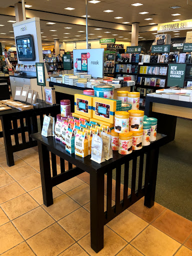 Book Store «Barnes & Noble Booksellers East Brunswick», reviews and photos, 753 New Brunswick Ave, East Brunswick, NJ 08816, USA