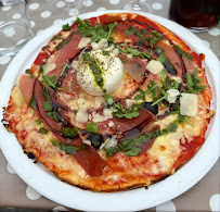 Pizza du Pizzeria La Bonne Pâte à La Rochelle - n°19
