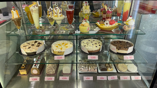 Ferruccio Soppelsa - Emilio Civit - Ice cream shop,Cafeteria,Cake shop en No informa