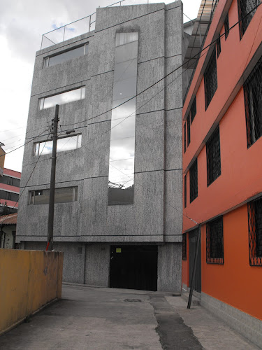 Calle Brasil, N44-39 y, Av. Edmundo Carvajal, Quito 170104, Ecuador