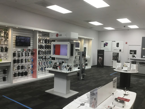 Cell Phone Store «GoWireless Verizon Authorized Retailer», reviews and photos, 13711 S Tamiami Trail #6, Fort Myers, FL 33912, USA