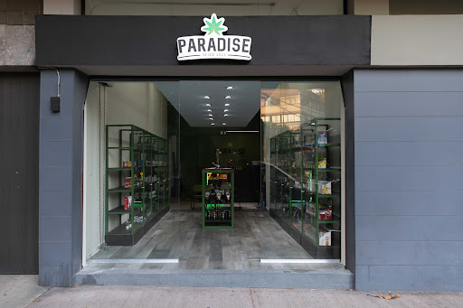 Paradise Nápoles