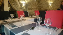 Atmosphère du Restaurant gastronomique Restaurant Le Caveau du Grand Puits à Vesoul - n°2