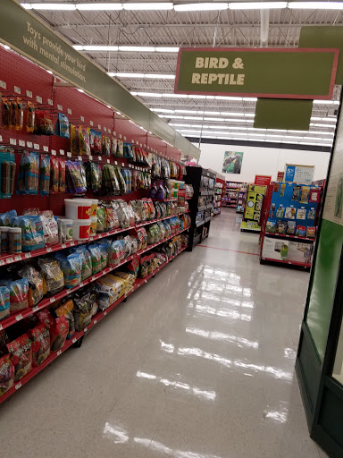 Pet Supply Store «Petco Animal Supplies», reviews and photos, 1049 S Willow St, Manchester, NH 03103, USA