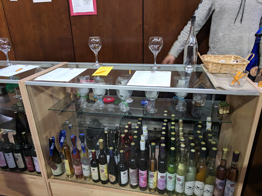 Winery «Running Brook Vineyard & Winery», reviews and photos, 335 Old Fall River Rd, North Dartmouth, MA 02747, USA