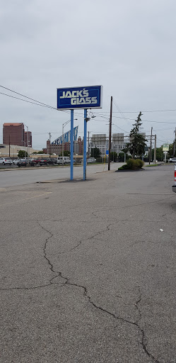 Liquor Store «Stadium Liquor Store», reviews and photos, 319 W 4th St, Covington, KY 41011, USA