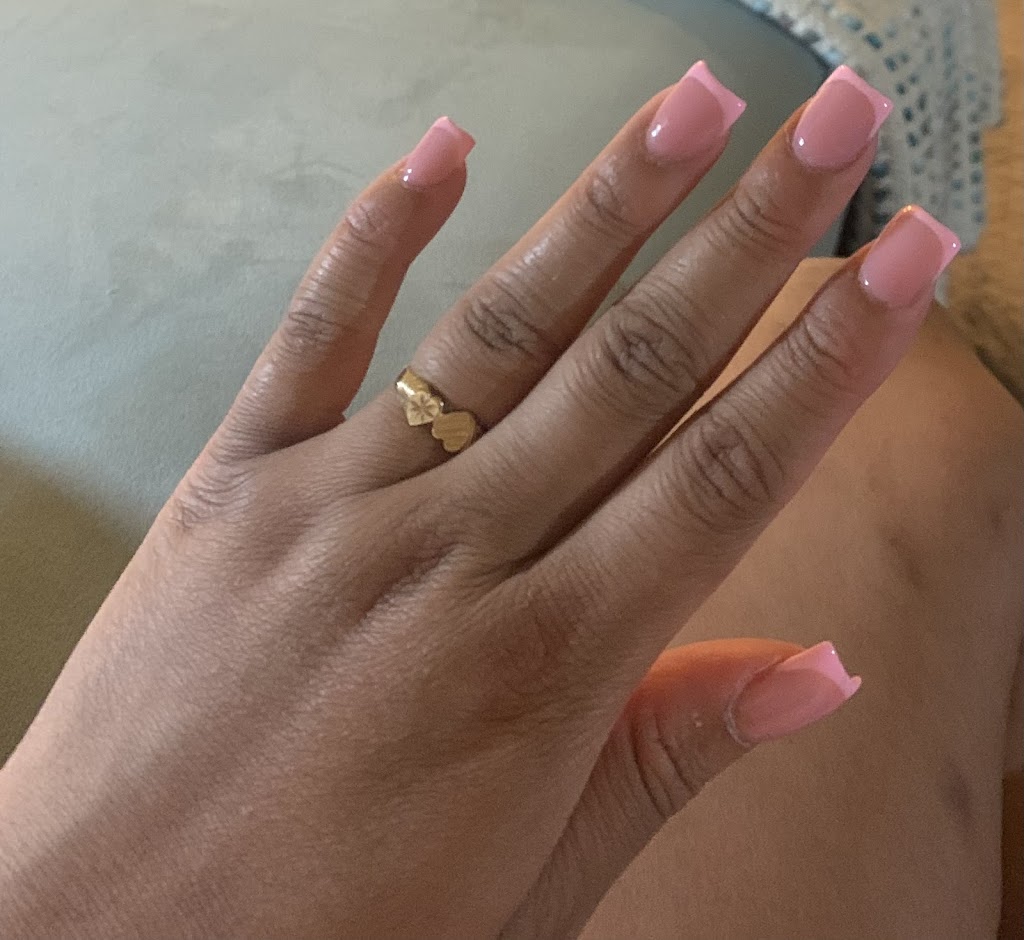 First Nails 33068