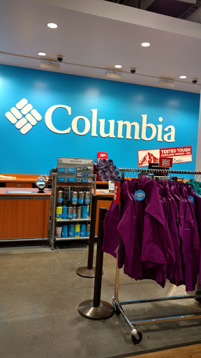 Sportswear Store «Columbia Sportswear Outlet Store at Premium Outlets», reviews and photos, 2300 Grand Cypress Dr #170, Lutz, FL 33559, USA