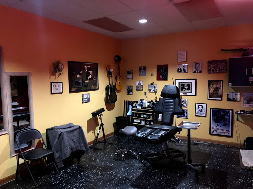 Explore bee tattoo ideas for guys, creative tattoo ideas in Kenosha, available at Kenosha Tattoo Company