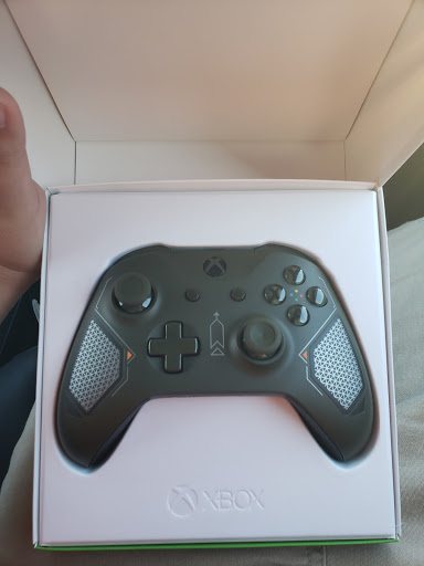 Video Game Store «GameStop», reviews and photos, 7550 W Commercial Blvd, Lauderhill, FL 33319, USA