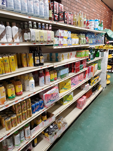 Grocery Store «Gaston Market», reviews and photos, 222 Front St, Gaston, OR 97119, USA