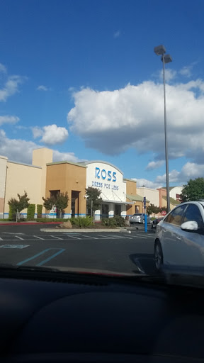 Clothing Store «Ross Dress for Less», reviews and photos, 3900 Sisk Rd, Modesto, CA 95356, USA