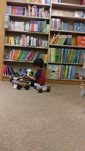 Book Store «Barnes & Noble», reviews and photos, 152 Miracle Mile, Coral Gables, FL 33134, USA