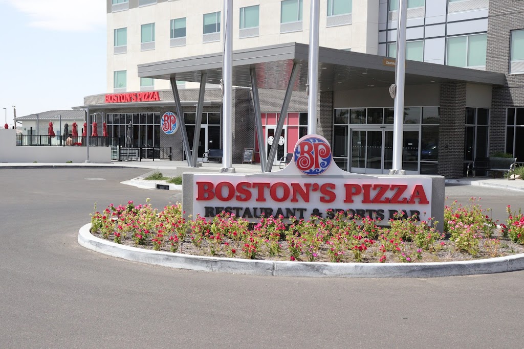 Boston's Restaurant & Sports Bar 85365