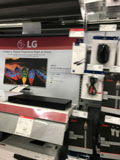 Electronics Store «Best Buy», reviews and photos, 1632 Stringtown Rd, Grove City, OH 43123, USA