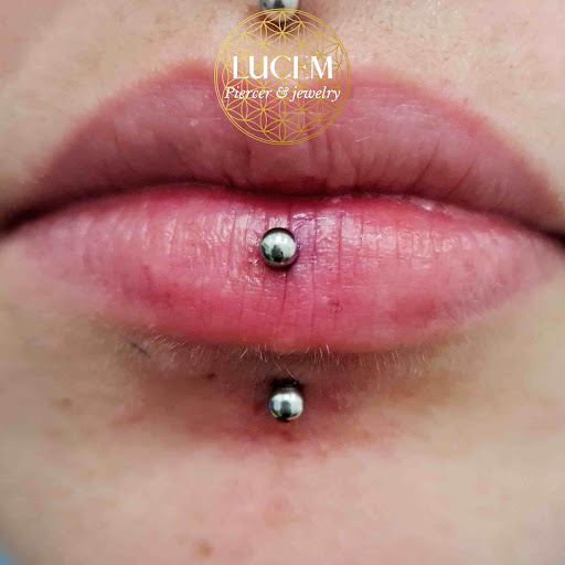 Lucem.cl Piercing Estudio