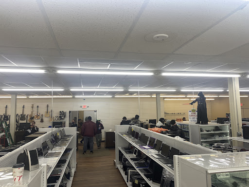 Pawn Shop «Springfield Pawn King», reviews and photos, 107 W Cook St, Springfield, IL 62704, USA