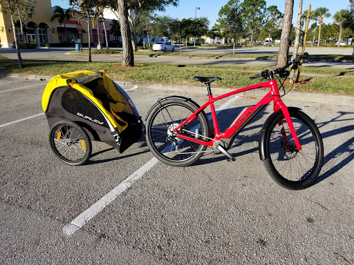 Bicycle Store «Trek Bicycle Store of Estero», reviews and photos, 8001 Plaza del Lago Dr #101, Estero, FL 33928, USA