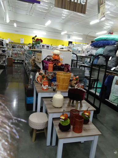 Discount Store «Dollar General», reviews and photos, 1001 Baytree Rd, Valdosta, GA 31602, USA