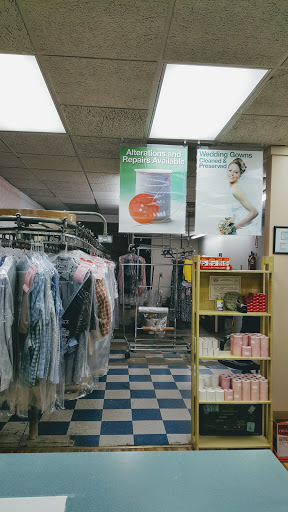 Dry Cleaner «Lakeside Cleaners», reviews and photos, 600 E Sandy Lake Rd # 102, Coppell, TX 75019, USA