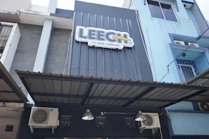 Leech Store image
