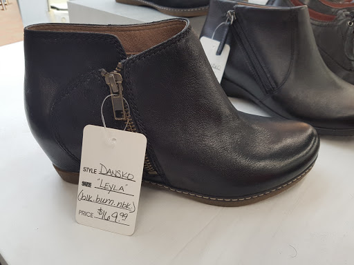 Shoe Store «The Barn Family Shoe Store», reviews and photos, 25 Kempton Pl, West Newton, MA 02465, USA