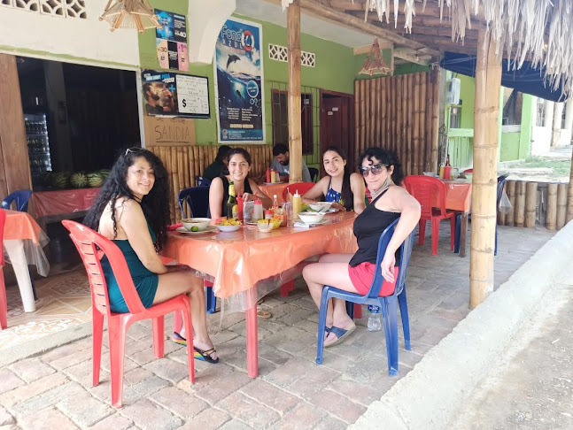 Opiniones de Cevichería Bienvenido en Puerto Lopez - Restaurante