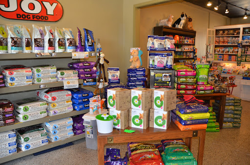 Pet Supply Store «City Dogs Grocery», reviews and photos, 884 Massachusetts Ave, Indianapolis, IN 46204, USA
