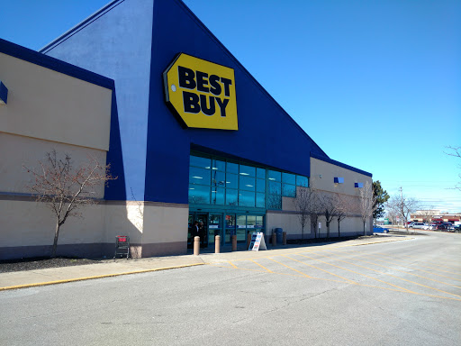Best Buy, 7830 Plaza Blvd, Mentor, OH 44060, USA, 