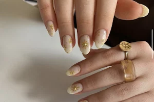 Fe'male Nail | Denizli Protez Tırnak, Denizli Manikür, Denizli Kalıcı Oje image