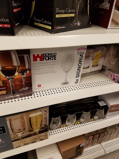 Clothing Store «Ross Dress for Less», reviews and photos, 3312 Princess Anne Rd, Virginia Beach, VA 23456, USA