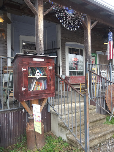 Restaurant «Old Delina Country Store», reviews and photos, 4397 John Barnes Rd, Cornersville, TN 37047, USA