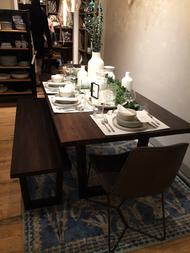 Furniture Store «west elm», reviews and photos, 2201 Westlake Ave Ste 100, Seattle, WA 98121, USA