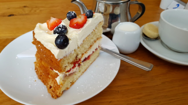 Reviews of Blue Water Cafe & Patisserie in Hull - Coffee shop