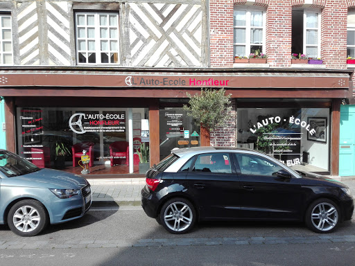 Auto-École à Honfleur, Calvados