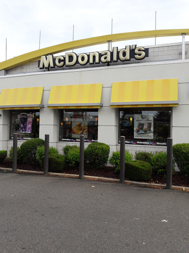 Shopping Mall «Northgate Shopping Center», reviews and photos, 300 Squire Rd, Revere, MA 02151, USA