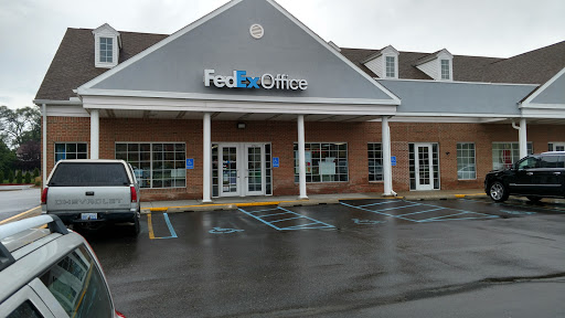 Print Shop «FedEx Office Print & Ship Center», reviews and photos, 27661 Southfield Rd, Lathrup Village, MI 48076, USA