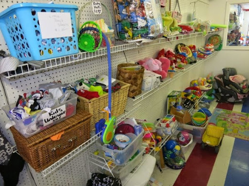 Thrift Store «The Kindness Wave Foundation Thrift Store», reviews and photos, 6210 Seminole Blvd, Seminole, FL 33772, USA