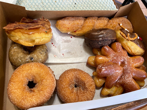 Donut Shop «Sarah Donuts», reviews and photos, 5860 Jimmy Carter Blvd #155, Norcross, GA 30071, USA