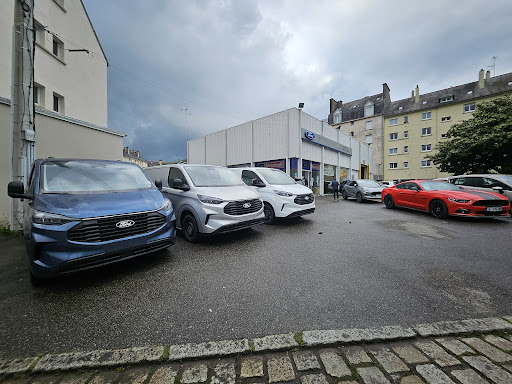 Photo 3 - Karmess Auto