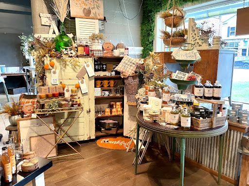 Boutique «Funky Junk Boutique», reviews and photos, 18 W Main St, Seville, OH 44273, USA