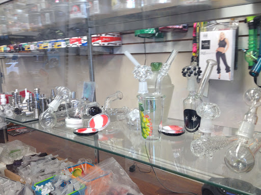 Tobacco Shop «AM SMOKE SHOP», reviews and photos, 1401 State St, Orem, UT 84057, USA
