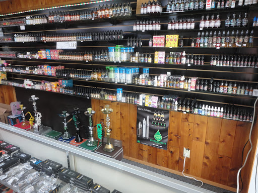 Tobacco Shop «In-n-Out Smoke Shop», reviews and photos, 10020 SW Beaverton Hillsdale Hwy, Beaverton, OR 97005, USA