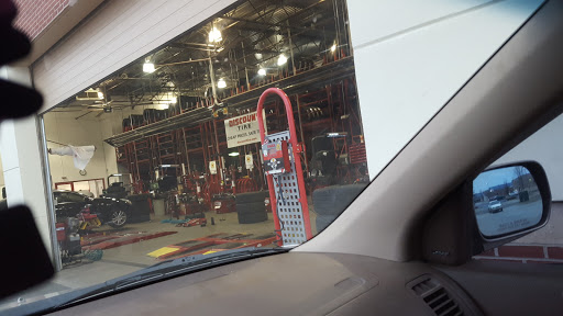 Tire Shop «Discount Tire Store - Moore, OK», reviews and photos, 1421 S I-35 Service Rd, Moore, OK 73160, USA