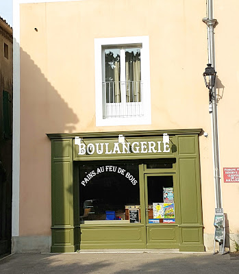 Boulangerie Georges - Boulangerie au feu de bois et pâtisserie à Pernes-les-Fontaines